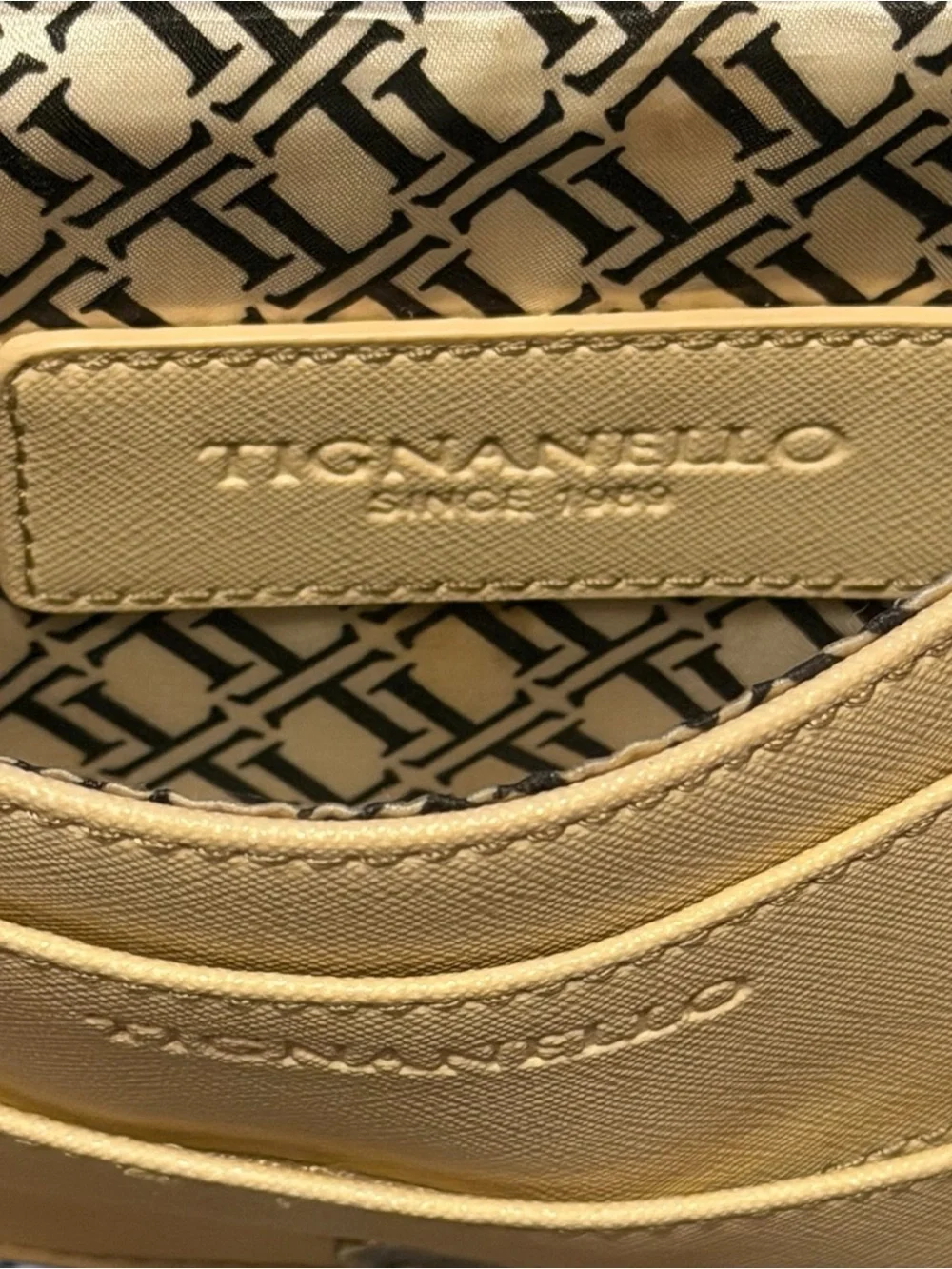 Tignanello Pale Yellow Crossbody Wallet w/call outs (corners&strap)
